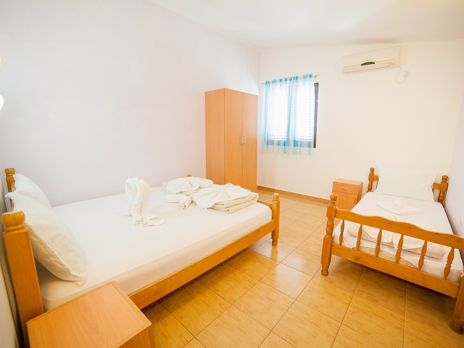 Apartman sa 2 spavaće sobe sa balkonom